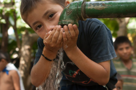 Nuevo curso en línea Regulación en el sector agua y saneamiento basado en el enfoque y metodología WASHREG